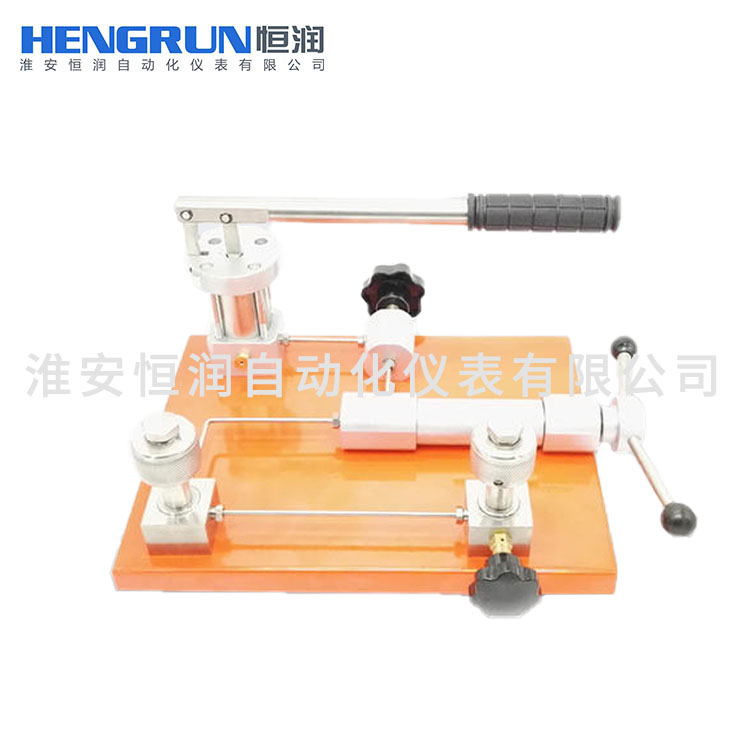 ��ѹѹ��У��̨